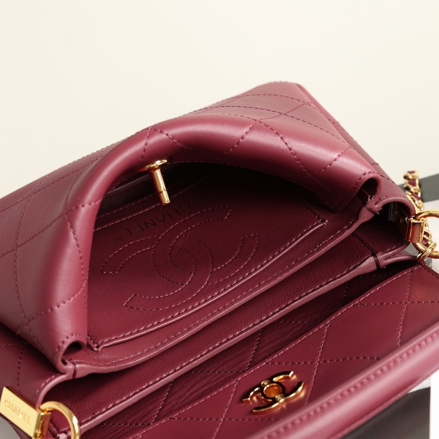 CHANEL Classic 11.12 Hubo Handbag