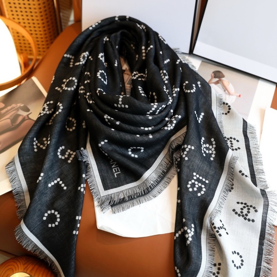 Double-Sided Jacquard cashmere & Silk Shawl – CHASCA-279 | 140 × 140 cm