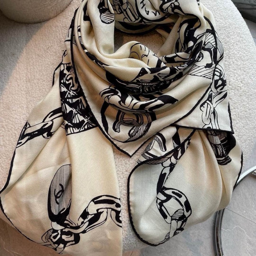 Double-Sided Jacquard cashmere & Silk Shawl scarf – CHASCA-283 | 135 × 135 cm