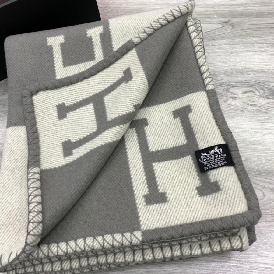 Premium Cashmere Blend Blanket – HERMSCA-168| Deep Gray & Ivory White  | 170 × 135 cm