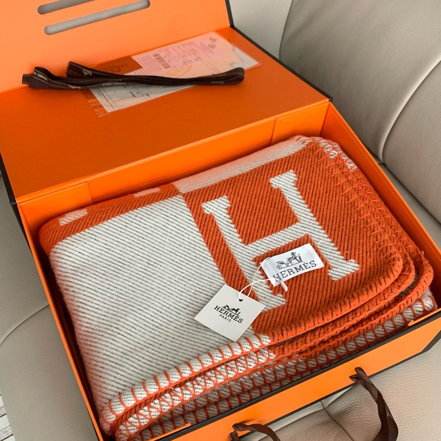 Premium Cashmere Blend Blanket – HERMSCA-173 | Deep Orange & Ivory White | 170 × 135 cm