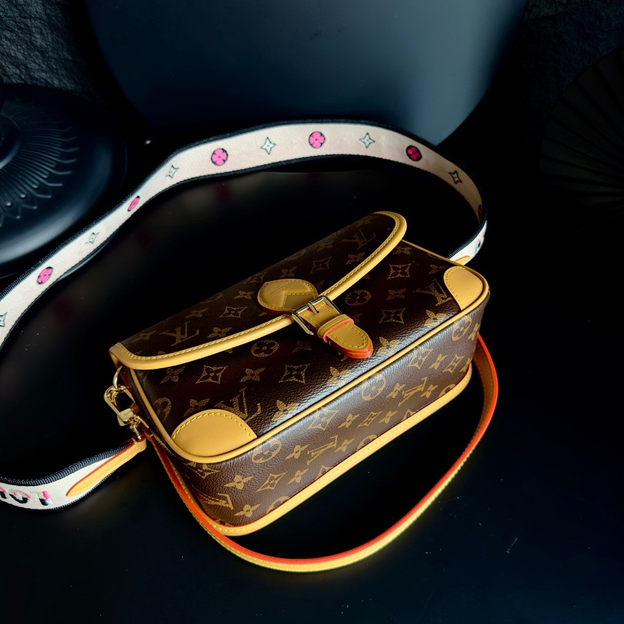 M45985 Baguette Shoulder Bag, Louis Vuitton LV
