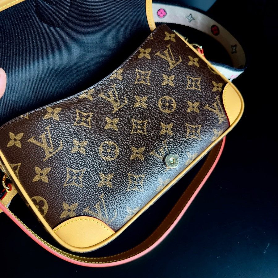 M45985 Baguette Shoulder Bag, Louis Vuitton LV
