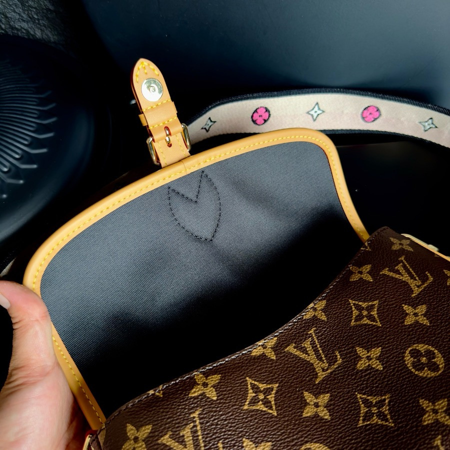 M45985 Baguette Shoulder Bag, Louis Vuitton LV