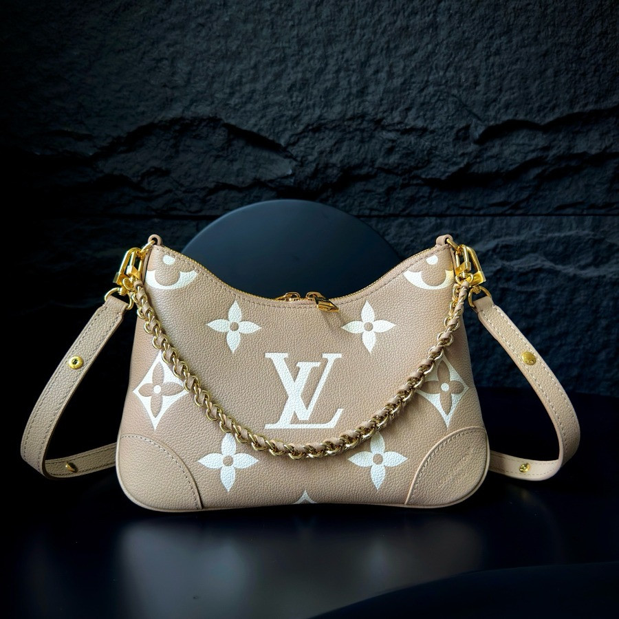 LV M13224  Boulogne PM Louis Vuitton Monogram Leather Hobo Bag 