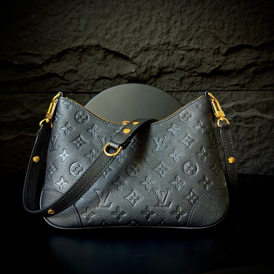 LV M12930  Boulogne PM Louis Vuitton Monogram Leather Hobo Bag 