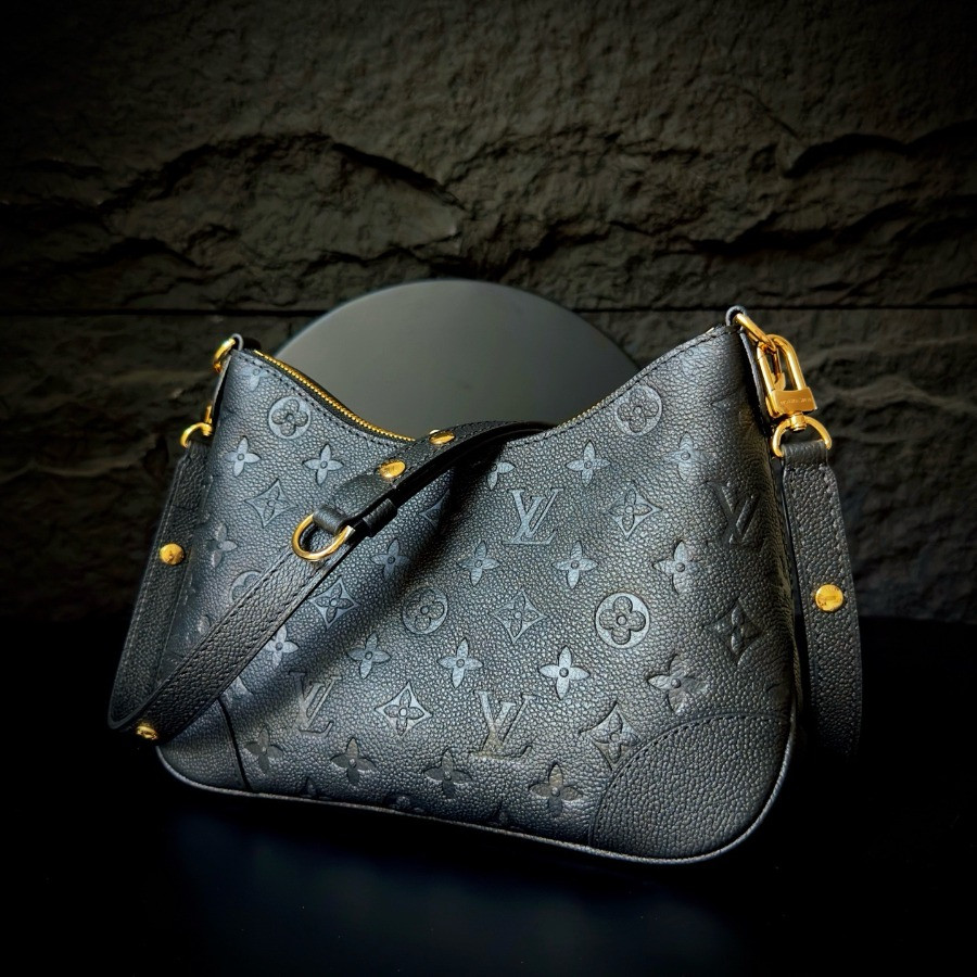 LV M12930  Boulogne PM Louis Vuitton Monogram Leather Hobo Bag 