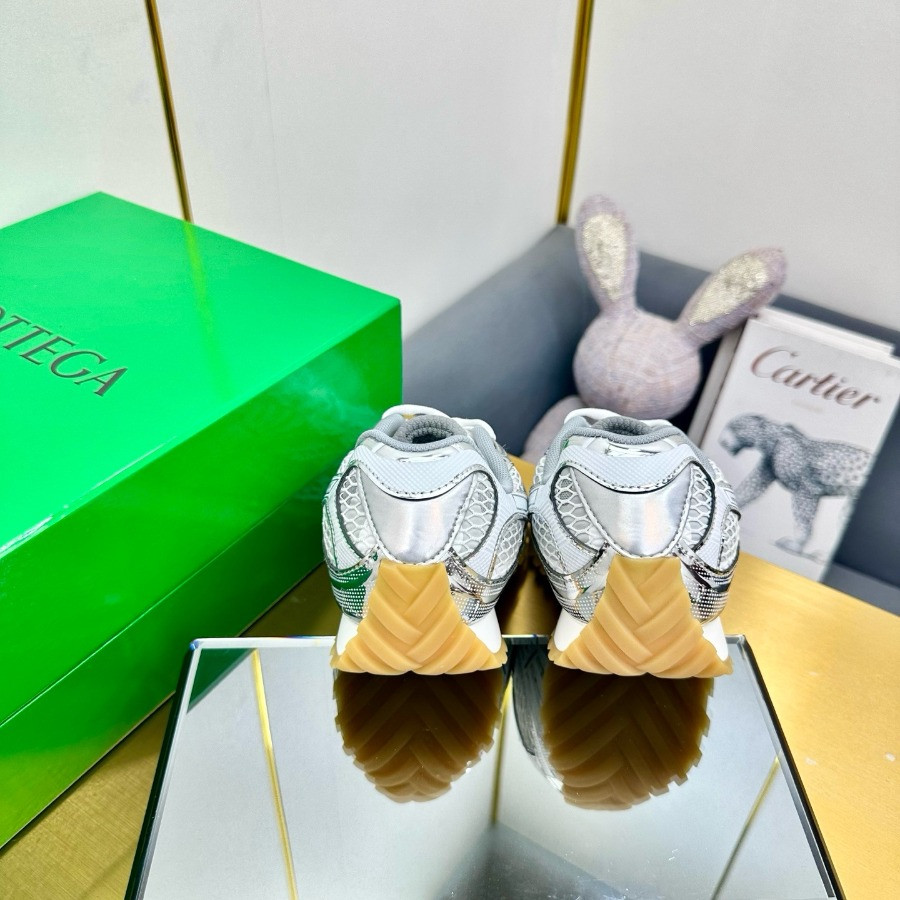 Bottega Veneta Orbit Sneaker Unisex style
