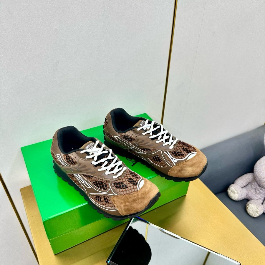 Bottega Veneta Orbit Sneaker Unisex style