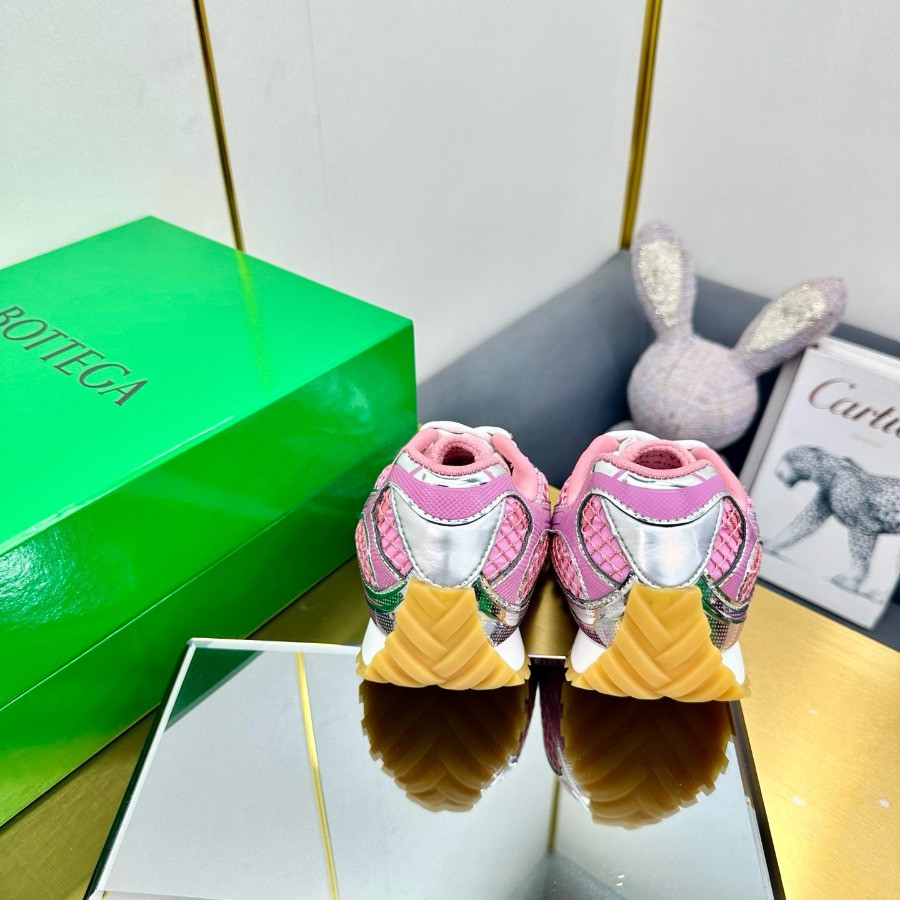 Bottega Veneta Orbit Sneaker Unisex style