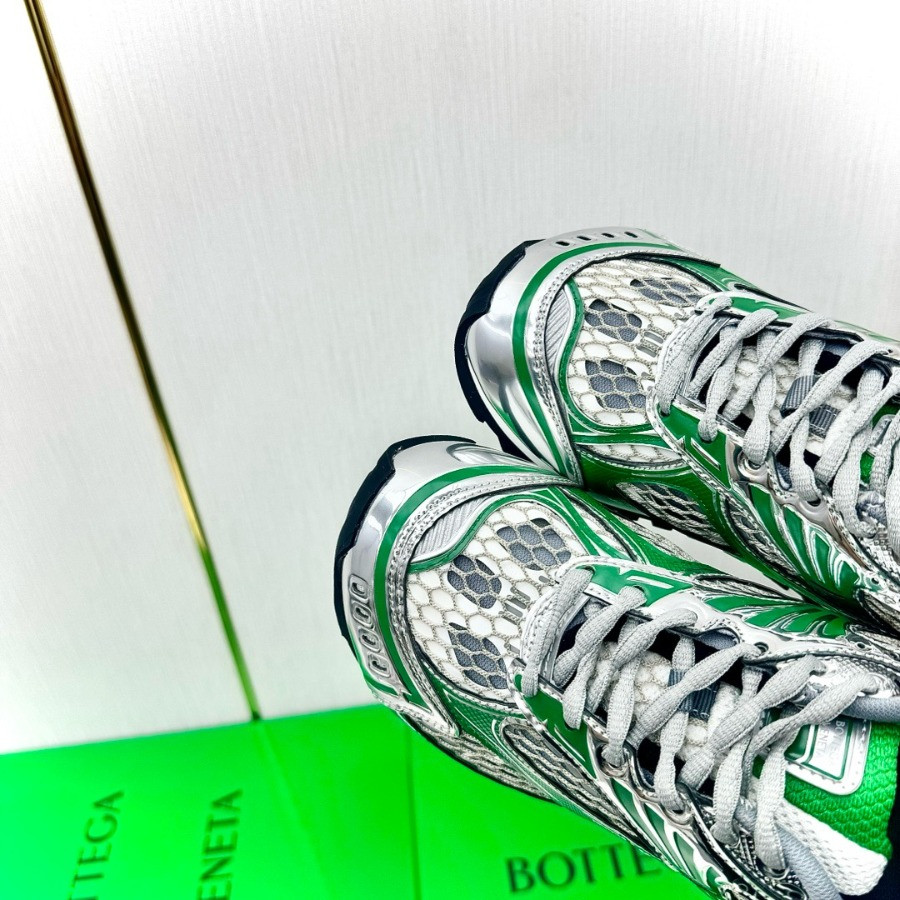 Bottega Veneta Orbit Sneaker Unisex style
