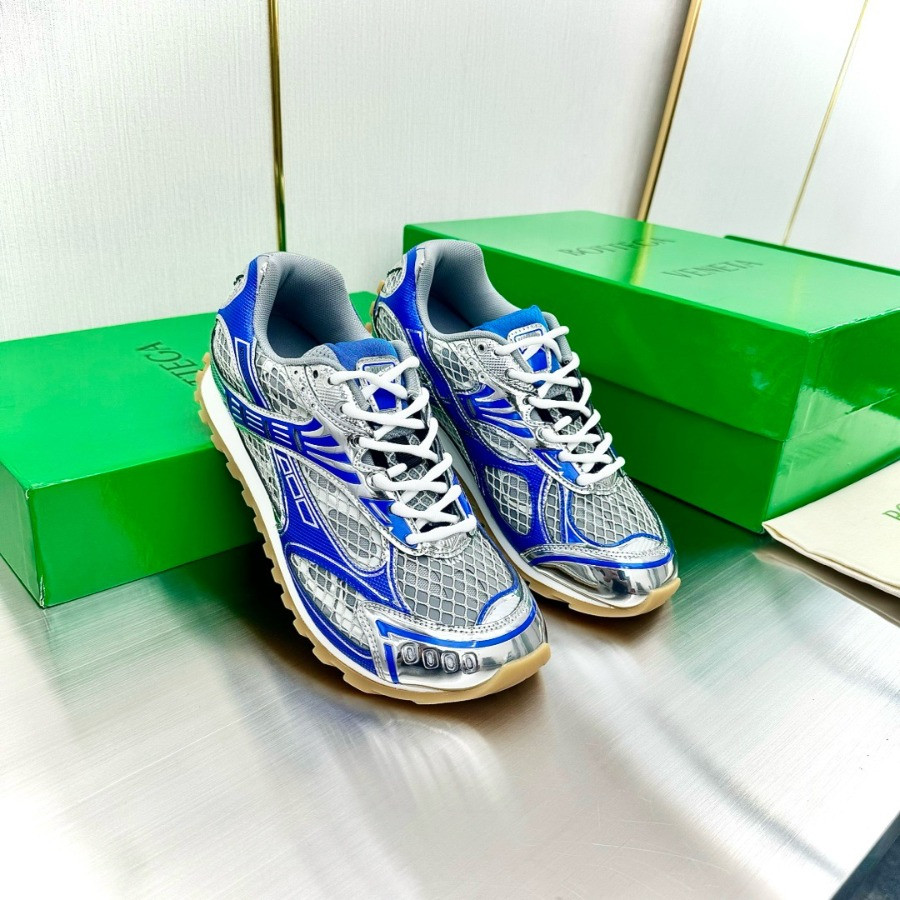 Bottega Veneta Orbit Sneaker Unisex style