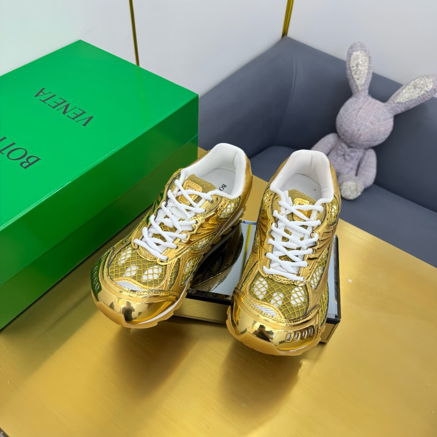 Bottega Veneta Orbit Sneaker Unisex style