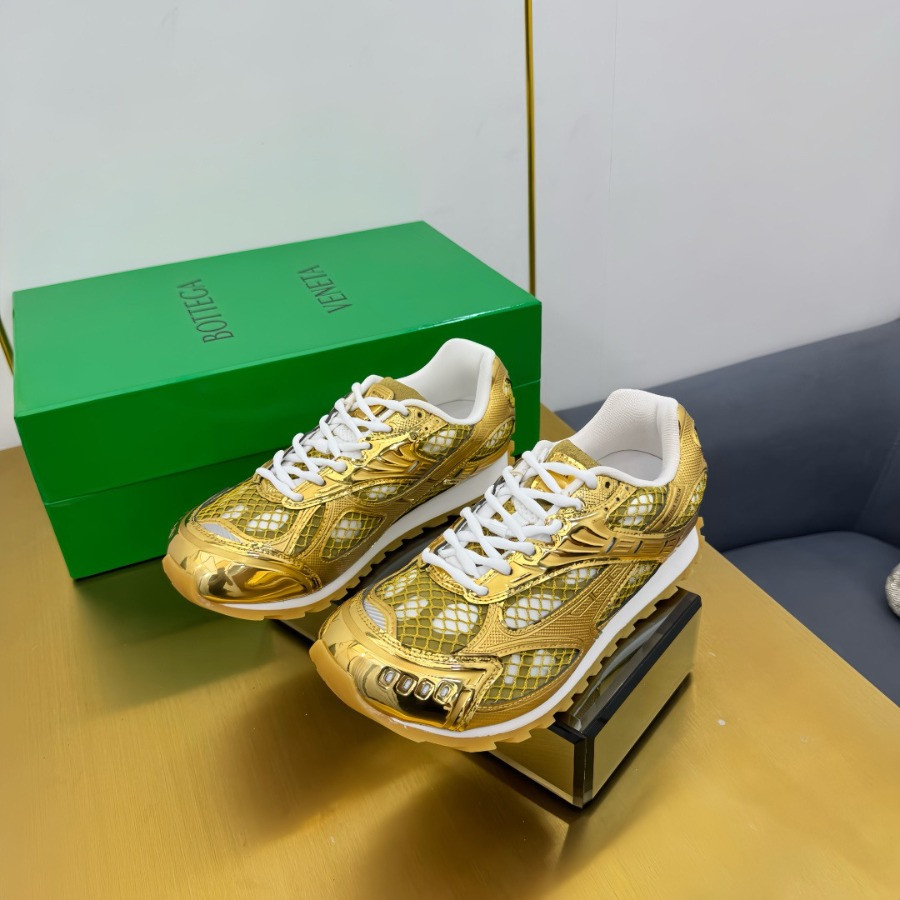 Bottega Veneta Orbit Sneaker Unisex style