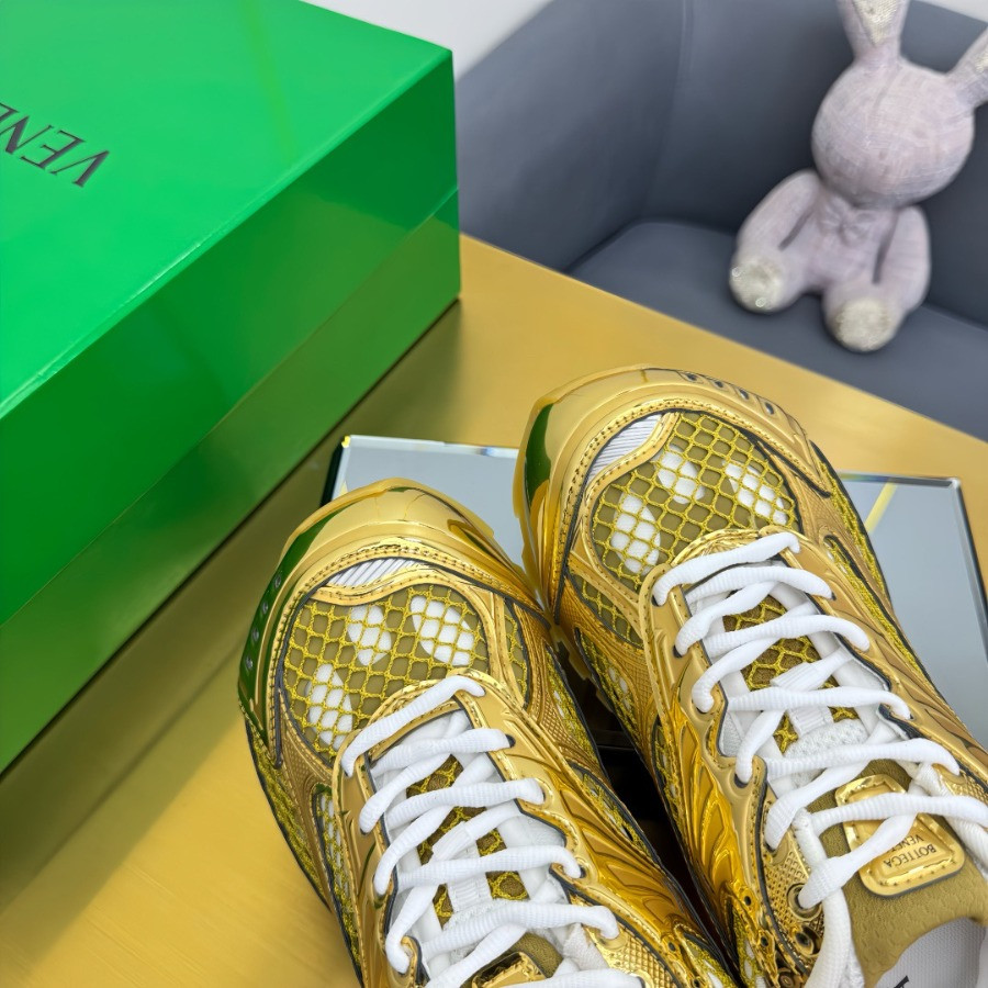 Bottega Veneta Orbit Sneaker Unisex style