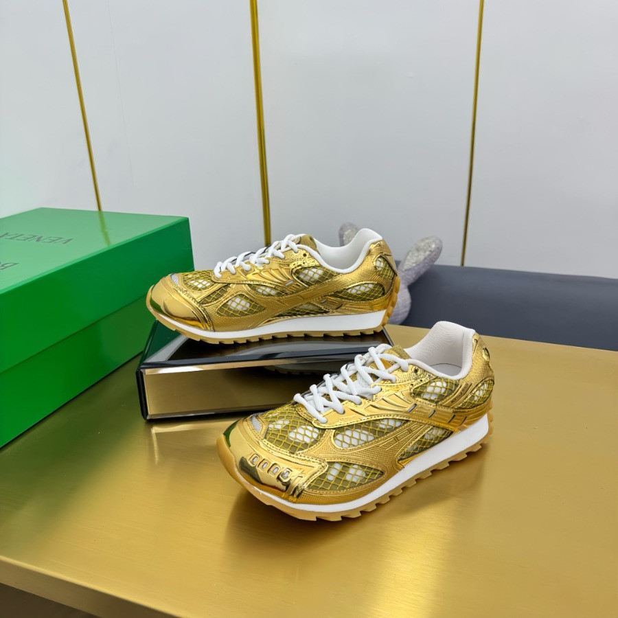 Bottega Veneta Orbit Sneaker Unisex style