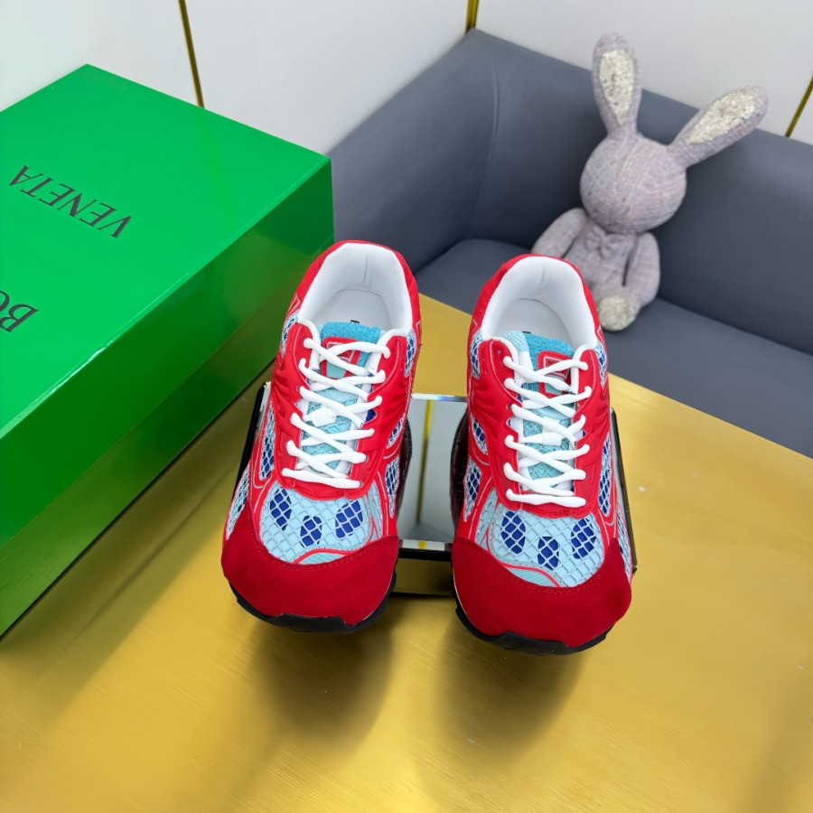 Bottega Veneta Orbit Sneaker Unisex style