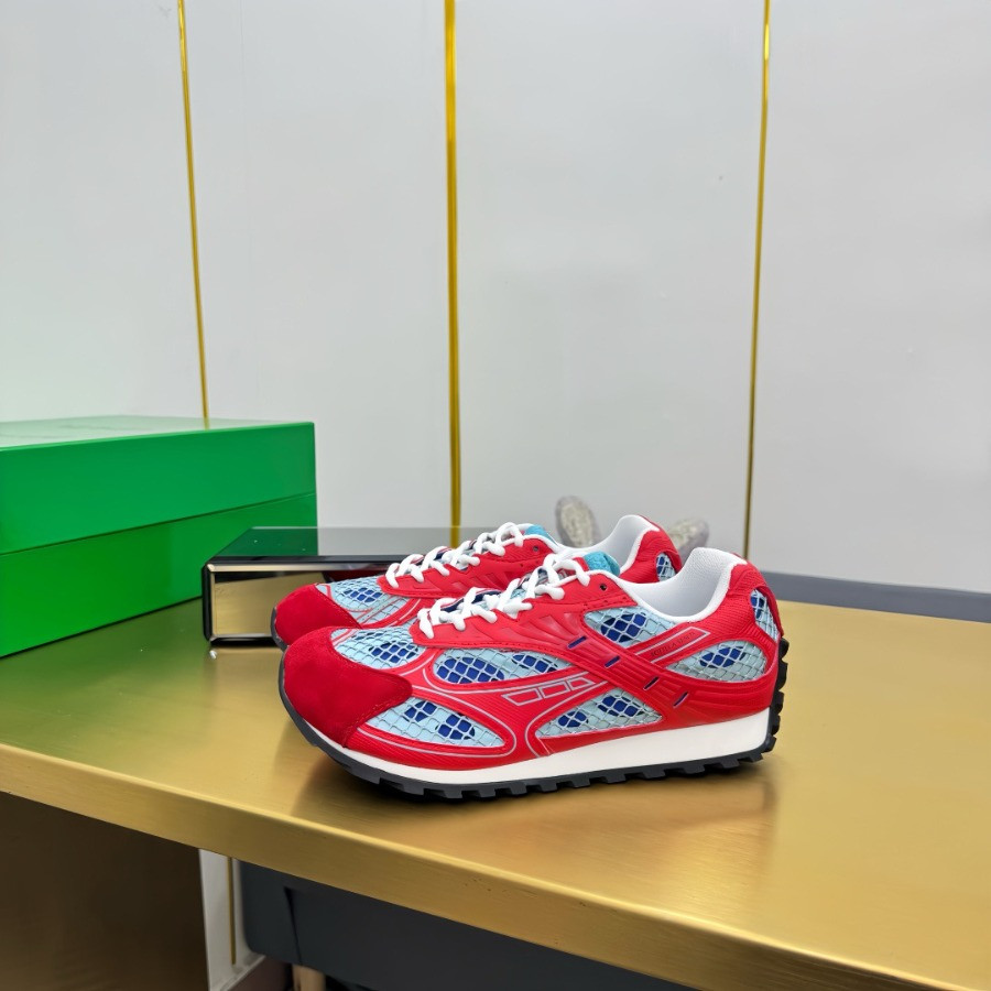 Bottega Veneta Orbit Sneaker Unisex style