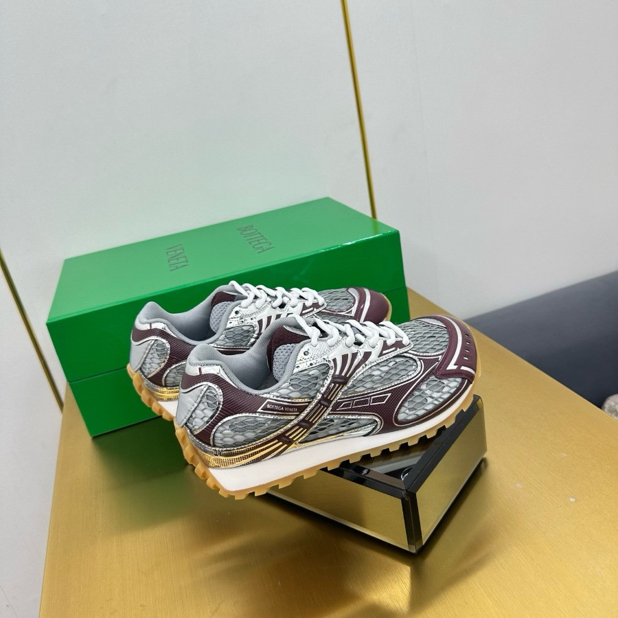 Bottega Veneta Orbit Sneaker Unisex style