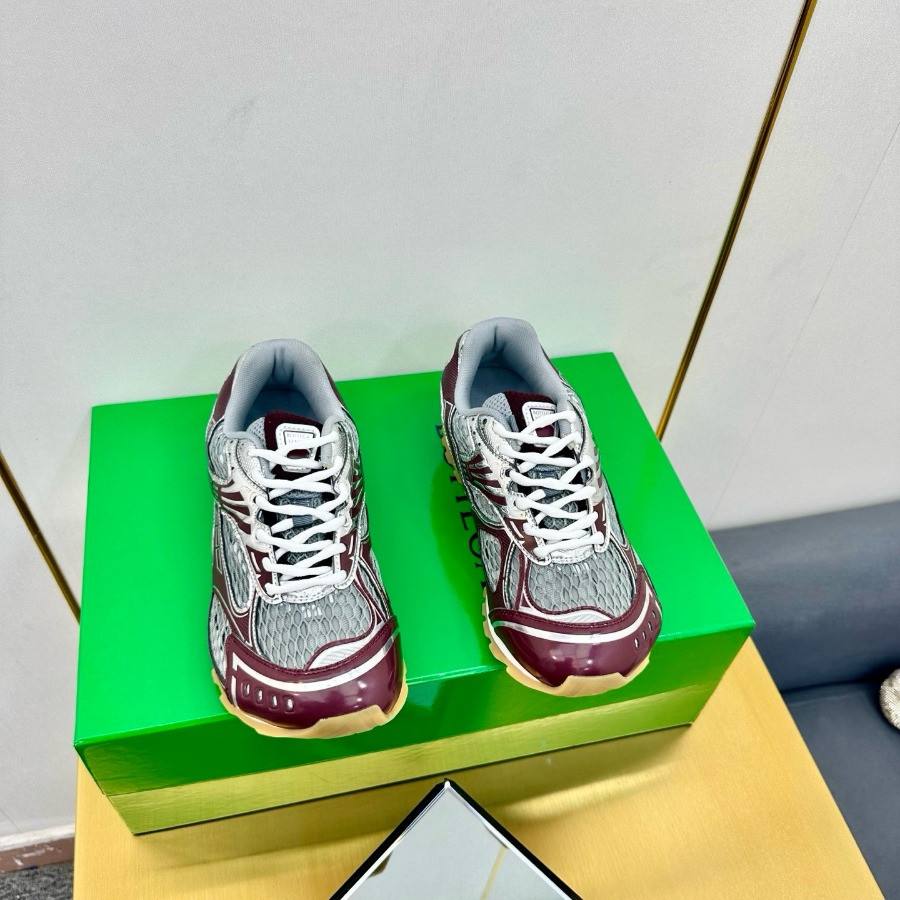 Bottega Veneta Orbit Sneaker Unisex style