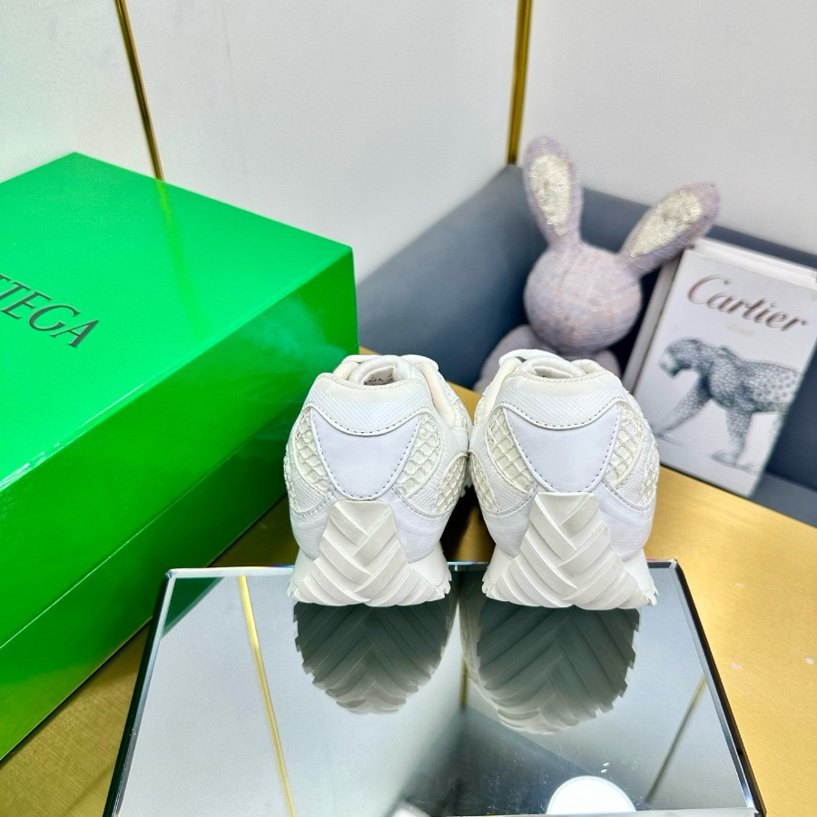Bottega Veneta Orbit Sneaker Unisex style
