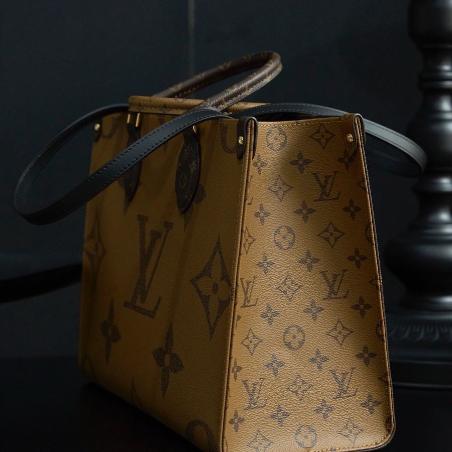 M45321 Louis Vuitton OnTheGo MM Monogram Giant and Monogram Reverse top handle shoulder bag