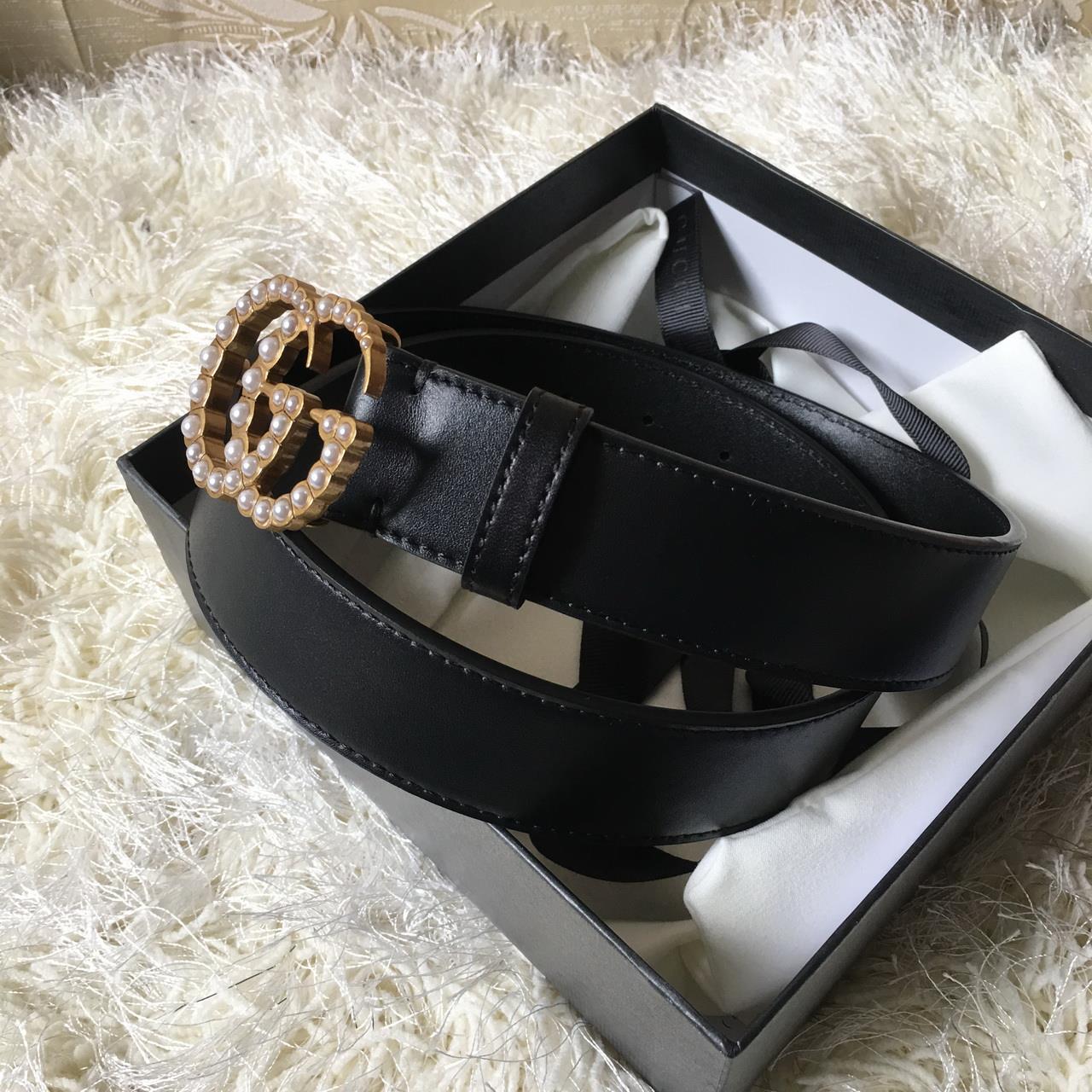 Gucci Leather belt with pearl Double G, 453260