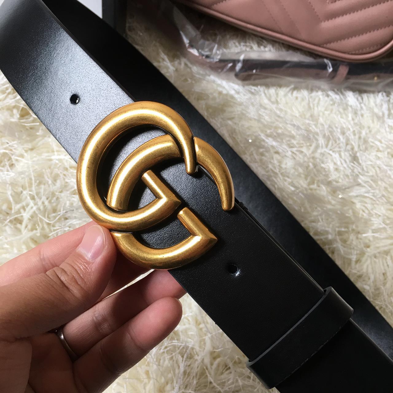 Gucci leather belt with Double G