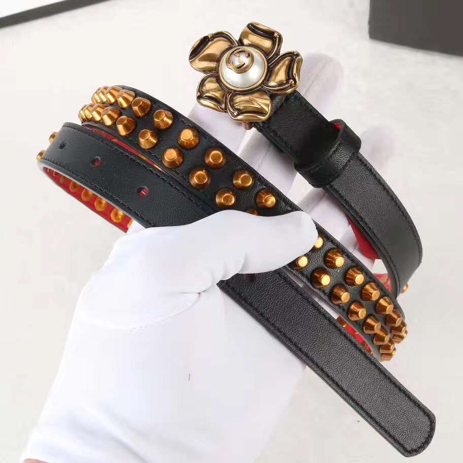 Studded leather belt WITH metal FLOWER, GUCCI Belts