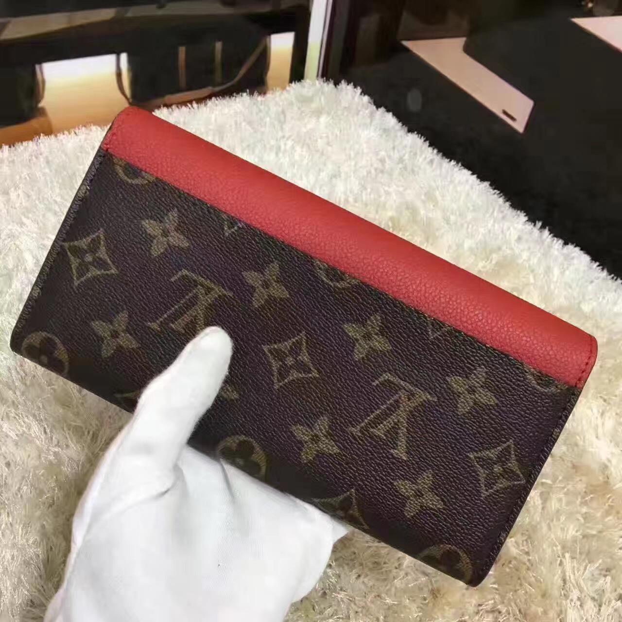 Louis Vuitton LV, VENUS WALLET, M61836