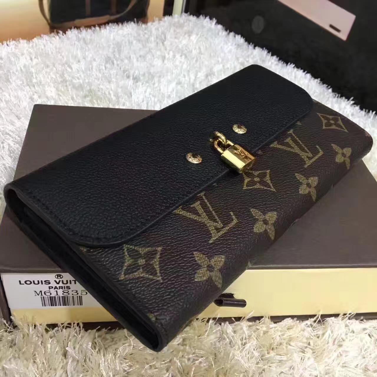 Louis Vuitton LV, VENUS WALLET, M61835