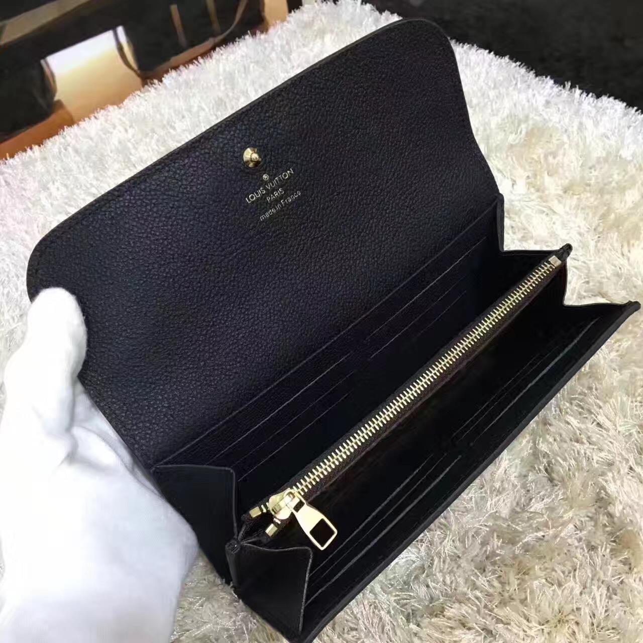 Louis Vuitton LV, VENUS WALLET, M61835