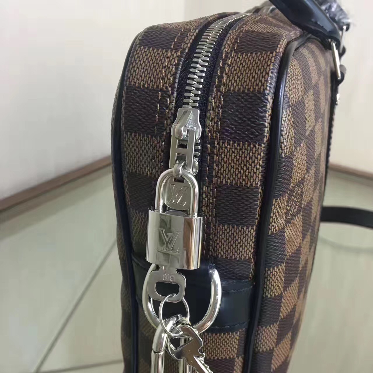 Louis Vuitton LV, PORTE-DOCUMENTS VOYAGE PM, N41466, Damier Ebene Canvas, 14.6 x 11.8 x 2.8 inches
