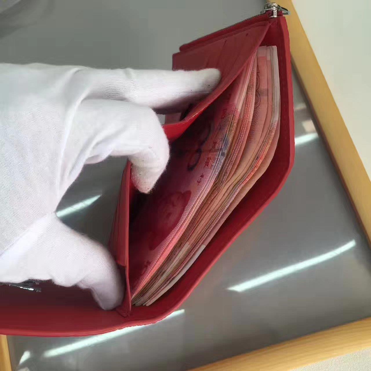 Louis Vuitton LV, M62158, CAPUCINE COMPACT WALLET, 5.3 x 3.7 x 0.6 inches