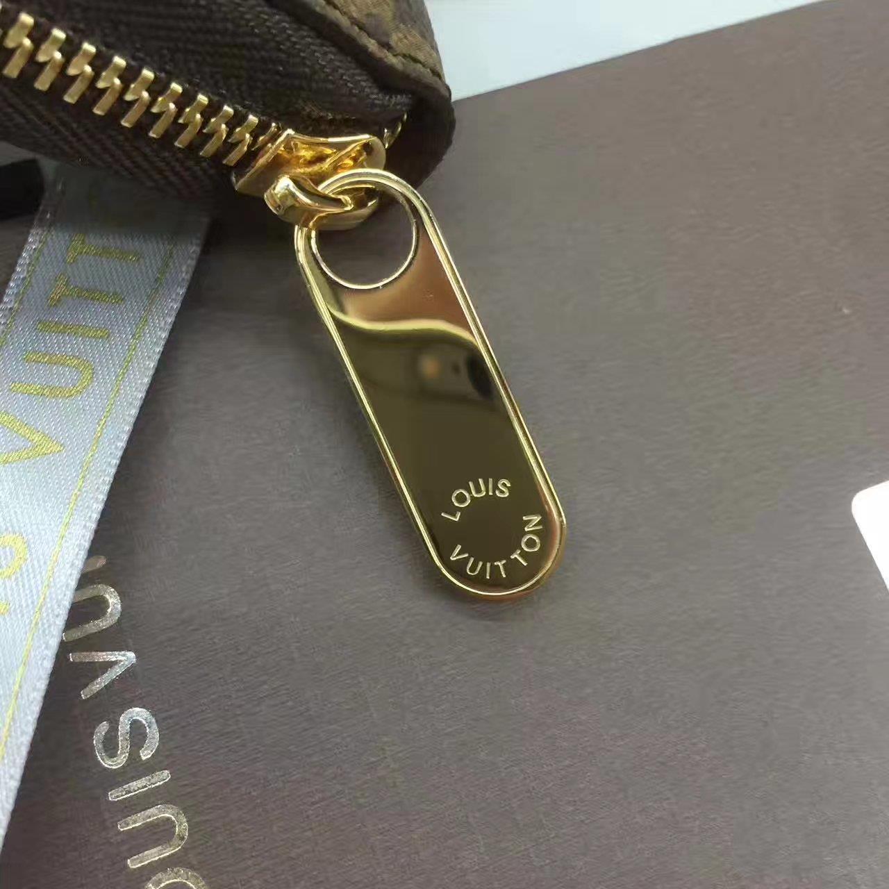 M62581 ZIPPY ORGANIZER Louis Vuitton LV