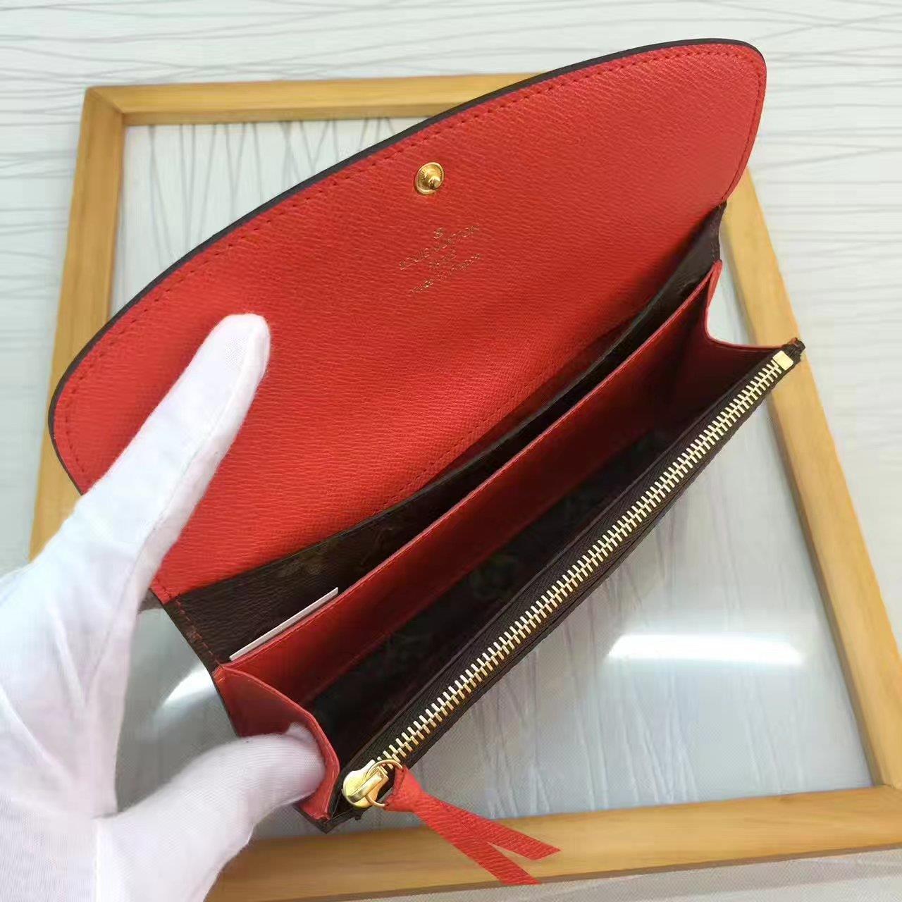 Louis Vuitton LV,  EMILIE WALLET