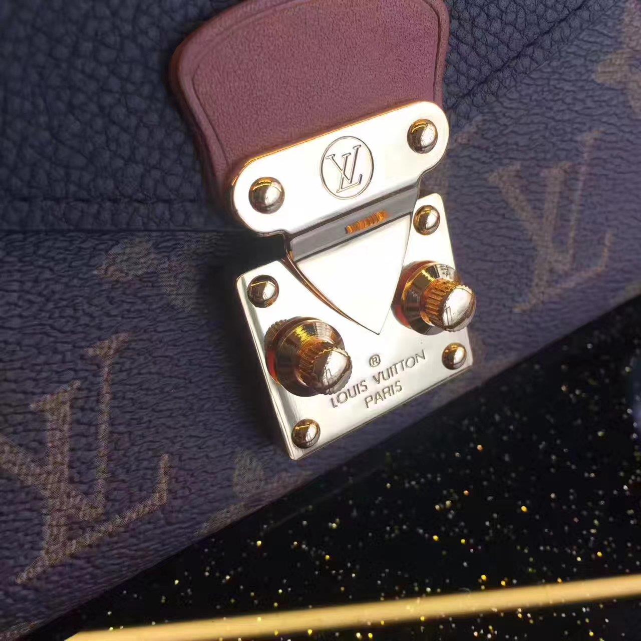 Louis Vuitton LV,  M58415, PALLAS WALLET
